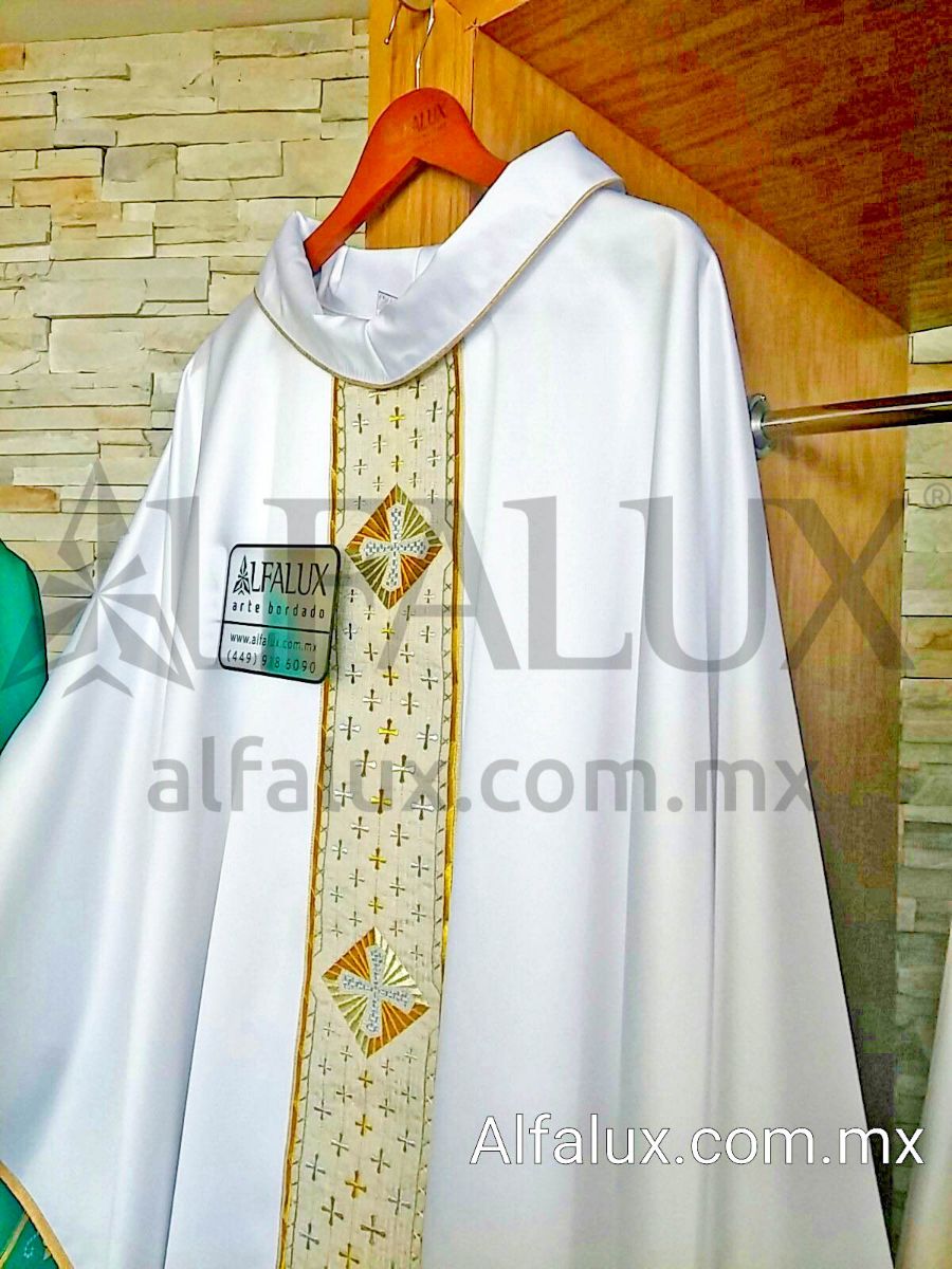 16 MAGNUS BLANCO CUELLO BROCADO 1